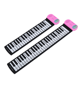 Piano à Enroulement Manuel avec 49 Touches pour Enfants Cadeau Parfait pour les Débutants avec Piano à Toucher Doux Multicolore - Product Image 1
