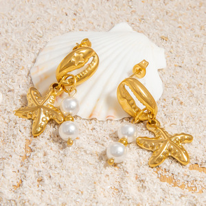 Boucles d'oreilles clous en perles avec pendentif étoile de mer en acier inoxydable plaqué or 18 carats, bijoux de fête - Product Image 4