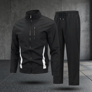 Conjunto Deportivo Personalizado para Hombre de Dos Piezas: Chaqueta con Capucha y Cierre, Pantalones con Cintura Elástica, Transpirable, Resistente al Viento, Ecológico y Ligero - Product Image 3