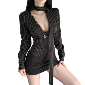 Blusa Sexy y Atractiva con Cuello en V Profundo para Mujer, Detalle de Lazo, Camisa Negra Geométrica de Manga Larga Ajustada para el Día a Día - Product Image 1