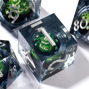 Juego de dados de núcleo líquido poliédrico D & D 7 de dragón y mazmorra de resina de borde afilado D20 D12 D10 D8 D6 D4 - Product Image 2