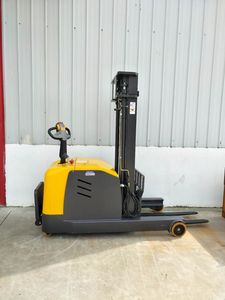 Apilador <span class=keywords><strong>de</strong></span> palés para montacargas eléctrico, apilador eléctrico completo integrado con cantidad <span class=keywords><strong>de</strong></span> flexibilidad, manipulación y comodidad - Product Image 2