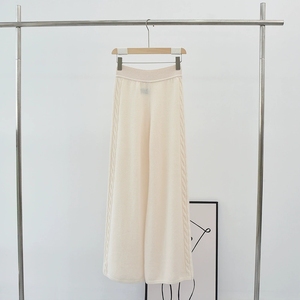 Tuta in maglia da <span class=keywords><strong>donna</strong></span> oversize Set di pantaloni caldi <span class=keywords><strong>con</strong></span> motivo a <span class=keywords><strong>trecce</strong></span> <span class=keywords><strong>trecce</strong></span> da <span class=keywords><strong>donna</strong></span> - Product Image 5