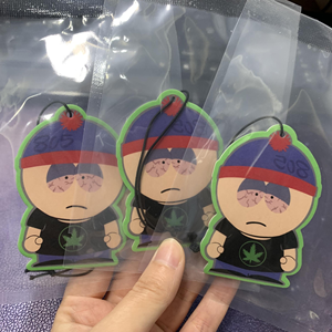 Désodorisant de voiture en <span class=keywords><strong>papier</strong></span> suspendu personnalisé, design sur mesure, fabrication chinoise, <span class=keywords><strong>pas</strong></span> <span class=keywords><strong>cher</strong></span>, désodorisants de luxe en carton pour voiture - Product Image 3