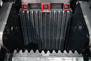 كسارة صغيرة بشاشة من PE وx وdiesel من أجل التعدين الخام - Product Image 4