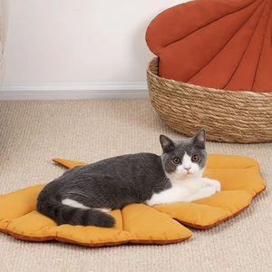 Herbst und Winter verdickte Blattform Pet Mat Atmungsaktive Baumwoll gewebe Cat Kennel Mat mit festem Tier muster Faser material - Product Image 6