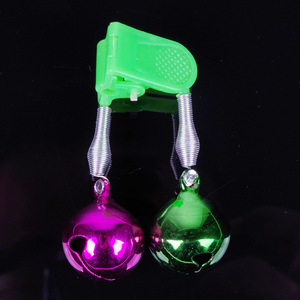 Clochettes d'alarme en cuivre coloré à clipser pour canne à pêche, accessoires de pêche en mer, 50 pièces par paquet - Product Image 2