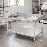 Table de travail robuste en acier inoxydable, conception à deux niveaux, avec crédence intégrée et revêtement auto-nettoyant anti-corrosion