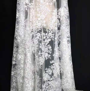 Abito da sposa di fascia alta ricamato con paillettes bianche, tessuto di maglia riempito di osso, tessuto da ricamo di posizionamento - Product Image 6