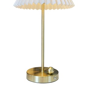 Lampe de table tactile rechargeable de luxe plissée blanche, lampe de table LED rechargeable USB dorée avec abat-jour - Product Image 1