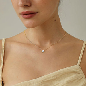 Ensemble de bijoux polyvalent de luxe en argent sterling 925, boucles d'oreilles et collier, ensemble 2 pièces, boucles d'oreilles à clous en moissanite et collier avec pendentif - Product Image 6