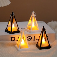 Lanterne triangulaire en plastique pour Halloween, Noël, la Saint-Valentin, petite veilleuse LED, bougie électronique artisanale