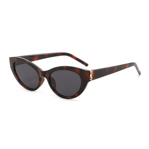 Gafas de lectura para hombre con lentes progresivas y diseño fotocromático - Product Image 6