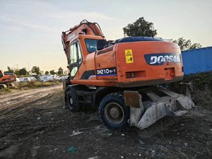 Maquinaria de Construcción con Ruedas de 22 Toneladas, Excavadora DOOSAN DH210W de Corea, Excavadora Usada DOOSAN DH210W-7, 210W - Product Image 6