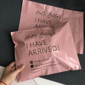 Sacs biodégradables à 100 %, couleur rose personnalisée, pochettes d'expédition en polyéthylène, sacs avec votre logo, design pour l'emballage de vêtements - Product Image 1