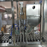 Machine de remplissage et de couvercle automatique pour le fromage, le yaourt, le yaourt à l'avoine et le miel (emballage en gobelet)