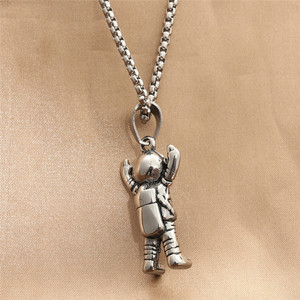 Collar con colgante de astronauta yunnique de acero inoxidable para hombre, joyería de moda estilo Punk Retro de dibujos animados, 280553 - Product Image 2