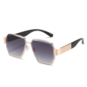 Gafas de Sol Baratas al por Mayor 2024, Gafas de Sol de Diseñador, Marcas Famosas, Gafas de Sol Cuadradas de Metal de Lujo - Product Image 2