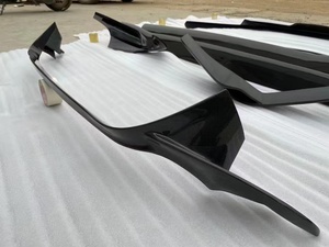 ชุดแต่งแอโรไดนามิกคาร์บอนไฟเบอร์แบบแห้ง N Style สำหรับ <span class=keywords><strong>Ferrari</strong></span> <span class=keywords><strong>812</strong></span> Superfast <span class=keywords><strong>812</strong></span> GTS ประกอบด้วยลิ้นกันชนหน้า สปลิตเตอร์หลัง สเกิร์ตข้าง และสปอยเลอร์ - Product Image 3