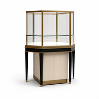 Vitrine de présentation de bijoux en verre hexagonal sur mesure pour les magasins de détail, les salles d'exposition et les projets d'exposition