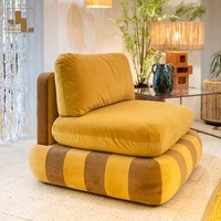 Canapé de loisir de style designer pour hôtel villa, salon moderne, mobilier canapé simple de luxe en tissu avec cadre en bois