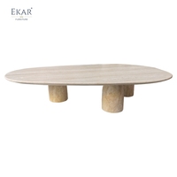 Table basse extérieure en travertin massif, pièce maîtresse de patio en pierre naturelle moderne