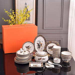 War-Horse Series Ensemble d'assiettes en céramique moderne de 58 pièces Couverts simples de haute qualité avec design d'assiette élégant - Product Image 5