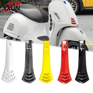 XXUN moto anteriore corno testa carenatura per <span class=keywords><strong>Vespa</strong></span> GTS <span class=keywords><strong>GTV</strong></span> 125 <span class=keywords><strong>250</strong></span> 300 2019-2022 cinghia di fissaggio Airvent afflusso decorazione staffa di copertura - Product Image 1