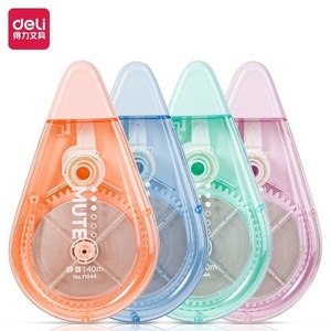 Ruban correcteur Deli 5 mm 40 m silencieux pour étudiants avec tête pivotante, application fluide - Product Image 4