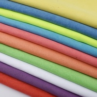 Tissu en daim polyester écologique Composites simili couleur cuir microfibre pour chaussures canapés sacs