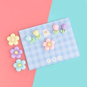 Figura Decorativa de Resina con Flores Coloridas al Estilo Coreano, Cabujón Plano, Kawaii, Pintado a Mano, con Temática del Día del Niño - Product Image 3