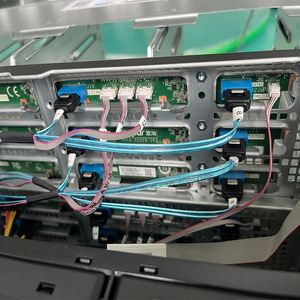 เซิร์ฟเวอร์ระดับองค์กร Inspur NF5466M6 4U Rack Server โปรเซสเซอร์ Xeon ฮาร์ดไดรฟ์ SSD 300G พร้อมหน่วยความจำ 32GB - Product Image 1