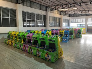 Prezzo di fabbrica gettoni <span class=keywords><strong>per</strong></span> <span class=keywords><strong>bambini</strong></span> macchina Arcade doppio <span class=keywords><strong>gioco</strong></span> simulatore <span class=keywords><strong>per</strong></span> <span class=keywords><strong>bambini</strong></span> giochi <span class=keywords><strong>per</strong></span> <span class=keywords><strong>bambini</strong></span> - Product Image 5