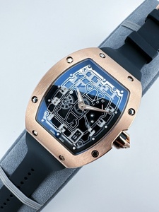 Montres mécaniques avec boîtier en métal et bracelet noir, design tendance et à la mode - Product Image 3