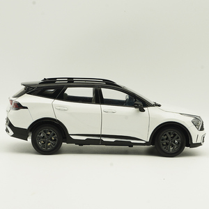 Nuovo 1:18 pressofuso <span class=keywords><strong>KIA</strong></span> Spirtage in lega di auto classiche modello giocattolo porta aperta di simulazione auto giocattoli con Pull Back veicolo per ragazzi regali - Product Image 2