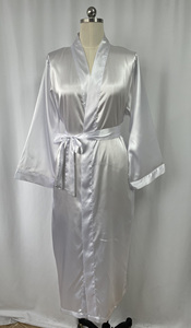 Peignoir de luxe pour femme disponible en 16 couleurs, longue robe en satin, robe décontractée en soie satinée, robe de mariée, chemise de nuit élégante, vêtements de détente en satin - Product Image 4