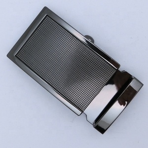 35mm Kết cấu lạ mắt Retin hiệu ứng vành đai khóa với mùa xuân nhanh chóng phát hành nút cho Mens thời trang thắt lưng da biểu tượng tùy chỉnh OEM - Product Image 2