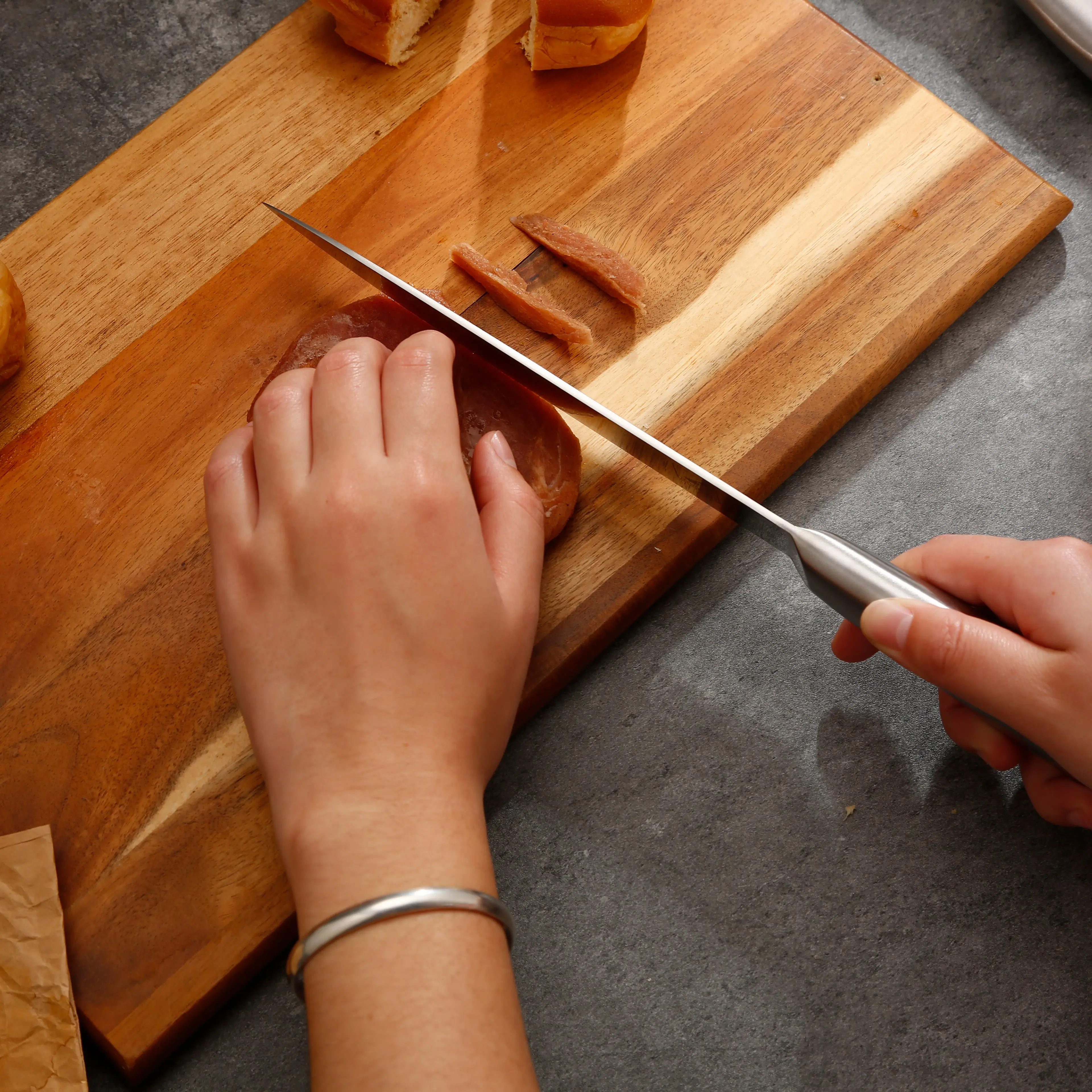 Set di coltelli da cucina antiaderenti in acciaio inossidabile Set da 15 pezzi con portacoltelli in legno