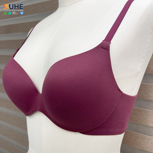 Sujetador inalámbrico SUHE para mujer, sin costuras, con relleno, copas moldeadas, tirantes ajustables, cómodo para el día a día, suave, tipo camiseta, sin aros. - Product Image 6