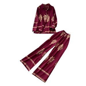 Conjunto de 2 piezas vintage de otoño para mujer, top con cuello polo y traje estampado, ropa al por mayor - Product Image 5