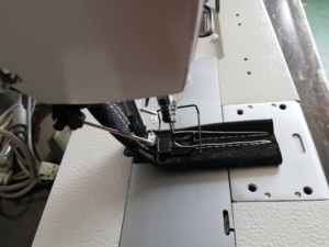 Máquina de Coser Industrial de Puntada Fija ZY8422, Nueva, Precio de Fábrica, Fabricada en China, de Alta Velocidad para Tela - Product Image 5