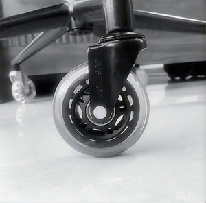 Roulettes de <span class=keywords><strong>chaise</strong></span> de bureau doubles rétractables silencieuses 3 pouces sans frein Roues de meubles universelles légères <span class=keywords><strong>en</strong></span> PU et <span class=keywords><strong>plastique</strong></span> - Product Image 5