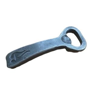 Ouvre-bouteille forgé à la main finition vintage - Product Image 1