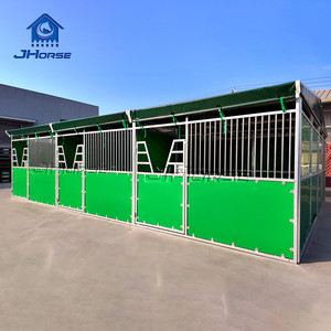 Box per Cavalli Portatile Leggero Impermeabile Facile da Montare in HDPE con Tetto per Esposizioni in Vendita - Product Image 2