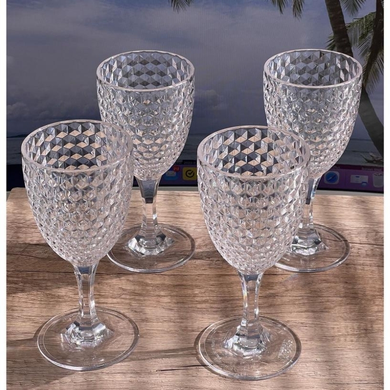 # 12oz Diamond Cut Plastic Wine