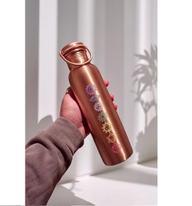 Botella de Agua de Cobre Puro con Diseño de Chakra, Botella Ayurvédica para Beber Agua, Botella de Cobre Hecha a Mano para el Hogar, Oficina, Gimnasio, Viajes - Product Image 6
