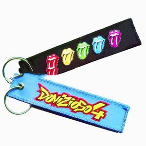 Cordón de poliéster de alta calidad para deportes al aire libre con gancho triangular para montañismo, sublimación y mosquetón para llavero - Product Image 2