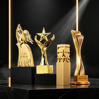 Offre Spéciale Logo créatif personnalisé cadeaux d'affaires solide métal PVC verre cristal récompenses trophées médailles tasses Plaques souvenirs-sport
