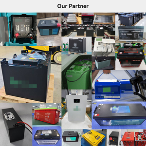 カスタマイズ可能な12V 24V 36V <span class=keywords><strong>48V</strong></span>充電式Lifepo4ソーラー蓄電池 50Ah 100Ah 200Ah 300Ah RV マリン ゴルフカート用リチウム電池 - Product Image 6