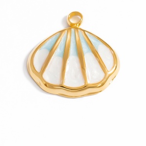 สร้อยคอจี้สแตนเลสชุบทอง 18K สำหรับผู้หญิง ดีไซน์หรูหราทันสมัย ทำเองได้ พร้อมจี้และเครื่องประดับเสริม - Product Image 3